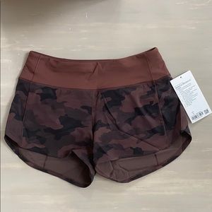 NWT Lululemon Speed Up Short 4” Camo Brown 6